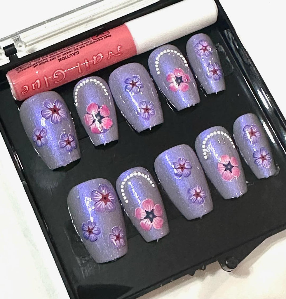 Flirty Findz Handcrafted Press-On Fake Nails, Short Coffin Nails, V23, With Glue and Gel Tabs