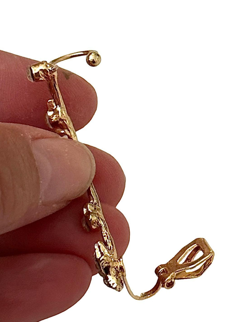 Flirty Findz Gold-Toned Decorative Ear Cuff, Hook At Top and Clip At Bottom, Star Decoration, Item Q2