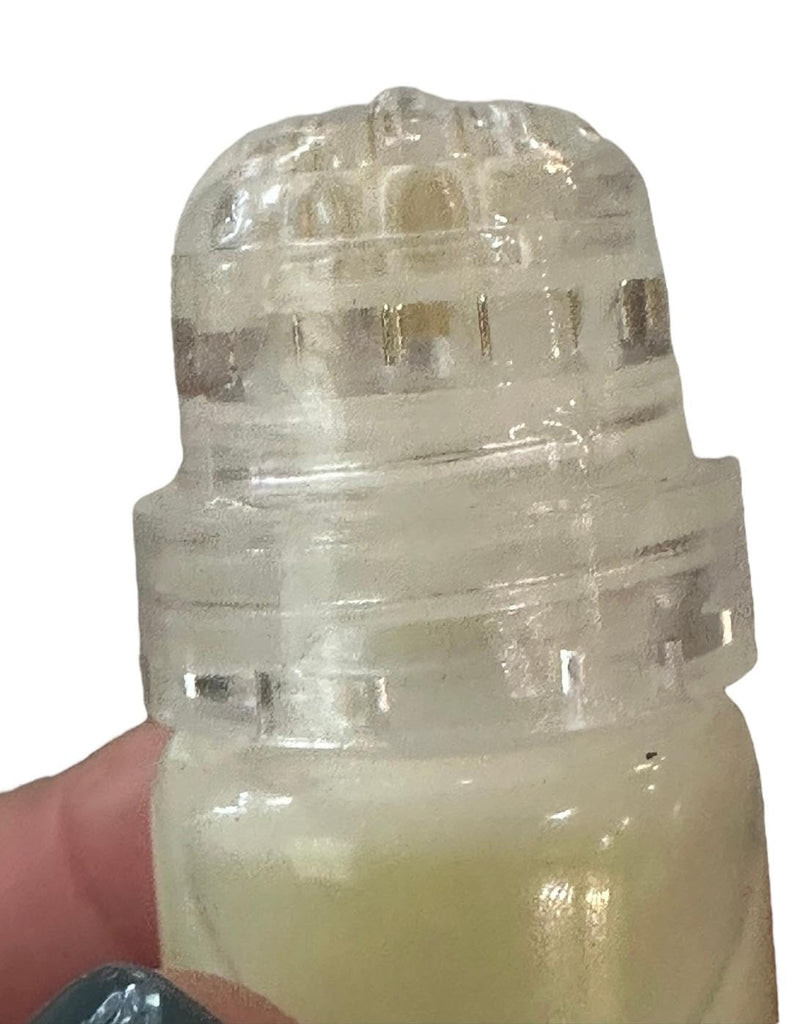 Lip Volumizing Micro-NeedIing Serum Solution and Applicator By Diva Stuff,